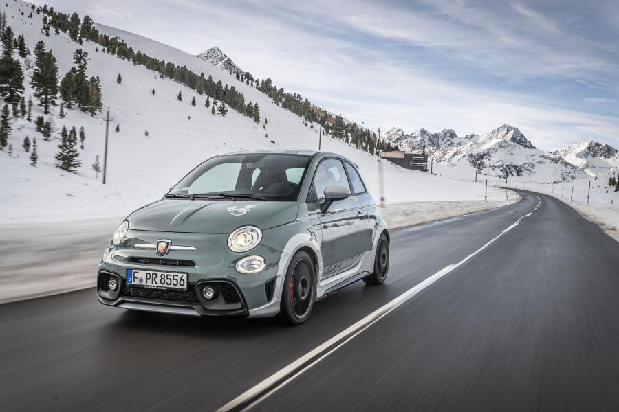  Abarth 695 70° Anniversario (312) 2019 года  (WW) (фото 48 из 70)